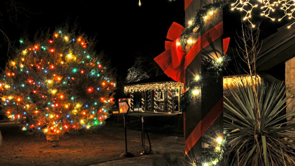 Fredericksburg Christmas Lights 2022 Plan A Fredericksburg Tx Christmas Vacation | Holiday Activities & Lodging